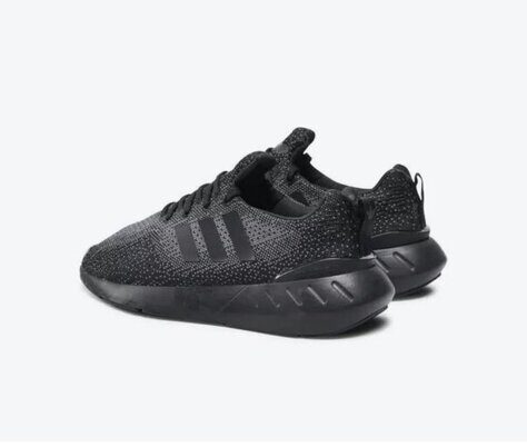 Кроссовки Swift Run 22 GZ3500 adidas серый