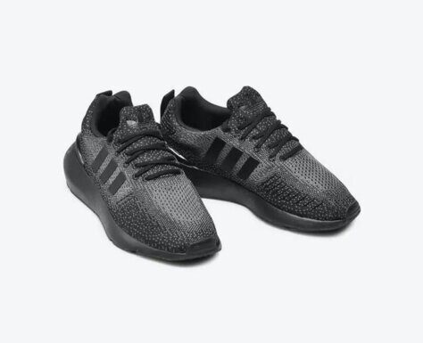 Кроссовки Swift Run 22 GZ3500 adidas серый